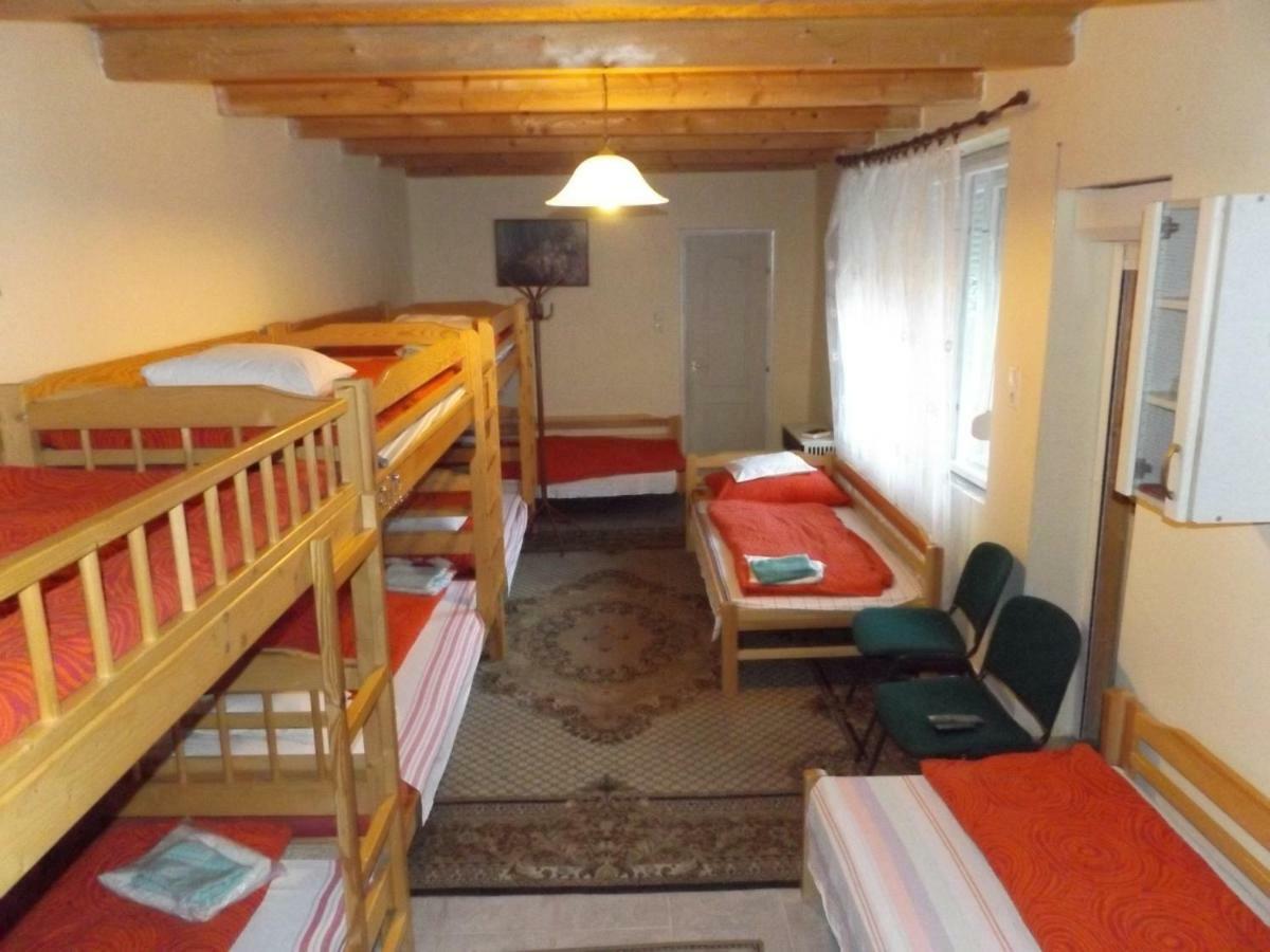 Ópusztaszeri Mózes Vendégház Exterior foto